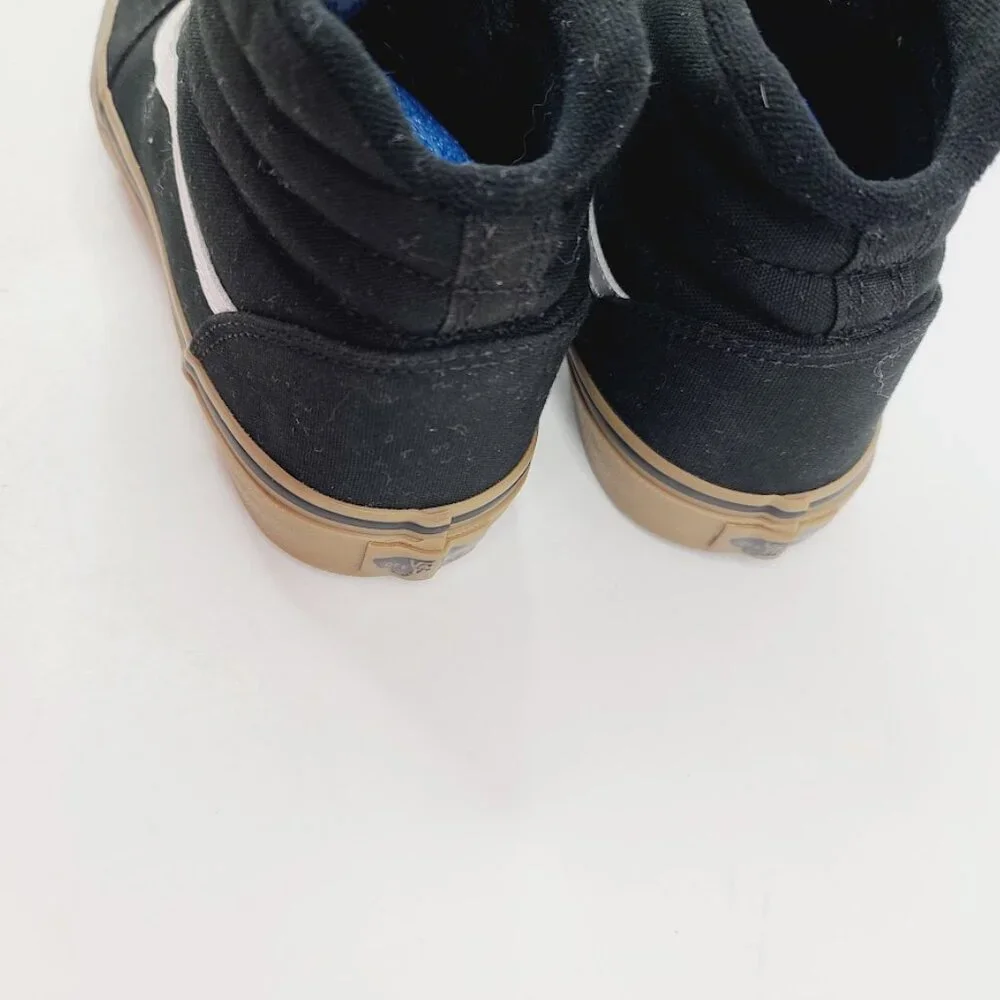 Vans Boy's Black Ward Hi Lace Up Gum Sole High-Top Athletic Sneaker‎ Size 6
